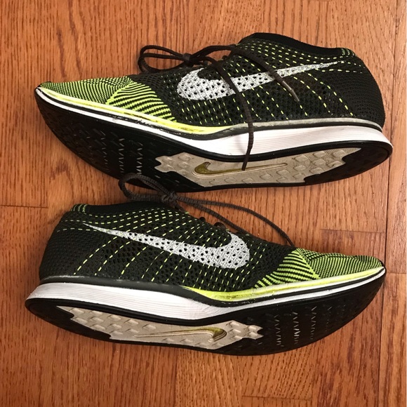 Nike Flyknit Racer Volt - Neon 2013 - Picture 5 of 10